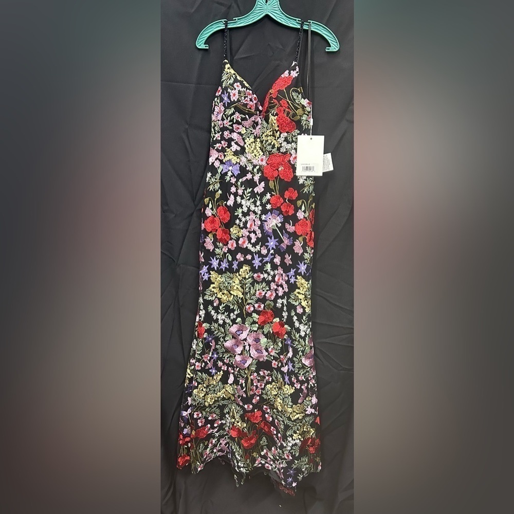 Mac Duggal 67473 NWT FLORAL EMBROIDERED LACE SWEETHEART GOWN - Picture 5 of 9